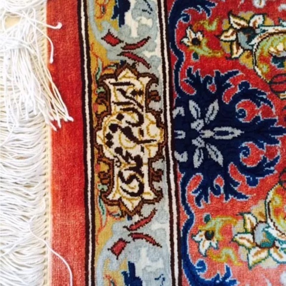 PERSIAN RUG- GENUINE-100% SILK-MADE IN QUOM- 10 FT LONG BY 6.5 WIDE- - Picture 4 of 11